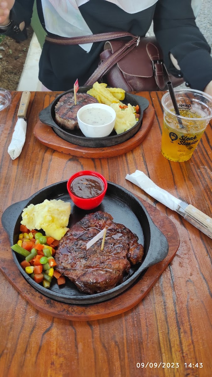 Steak Stasiun-5